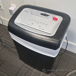Staples 8 Sheet Paper Shredder w/ Lockout Key